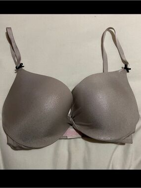Victoria's Secret Smooth Plunge Bra